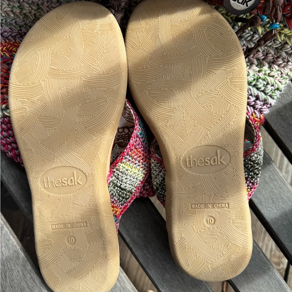 The Sak Matching Bag & Sandals Size 10 - Picture 12 of 14